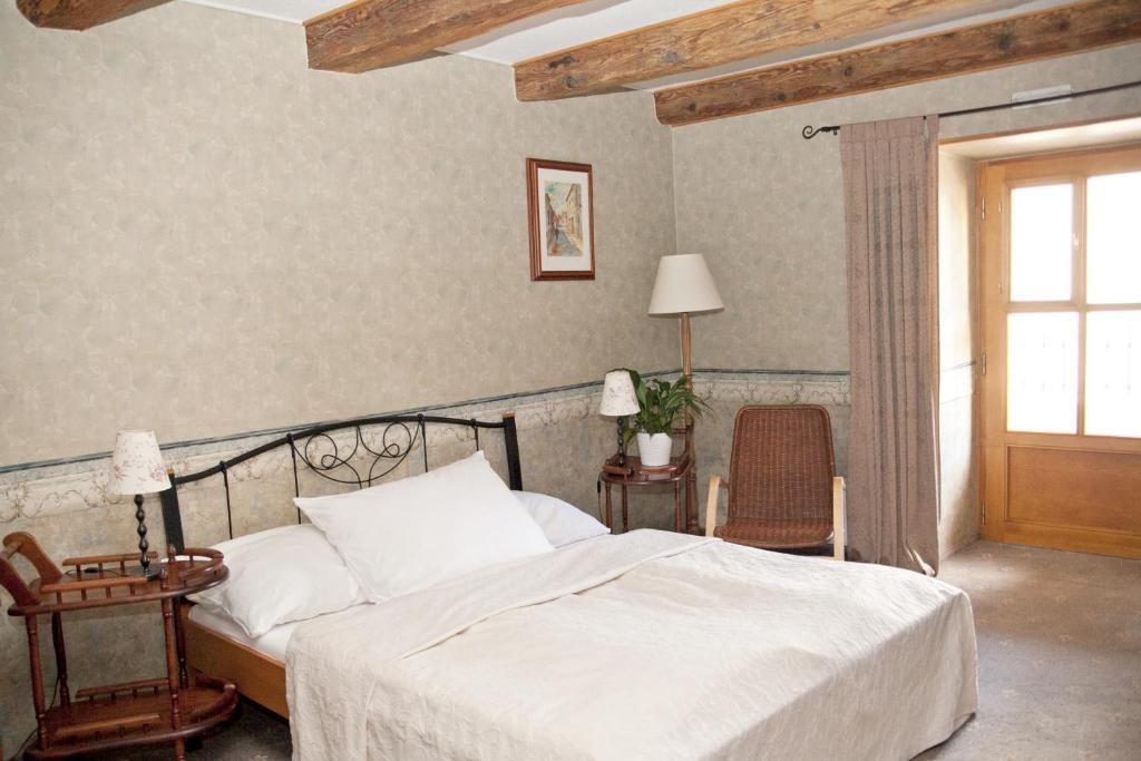 Hotel U Zlateho Lva Havlíčkŭv Brod Værelse billede